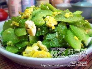 美女吃凉瓜炒蛋视频大全,美女主播教你轻松烹饪美味佳肴